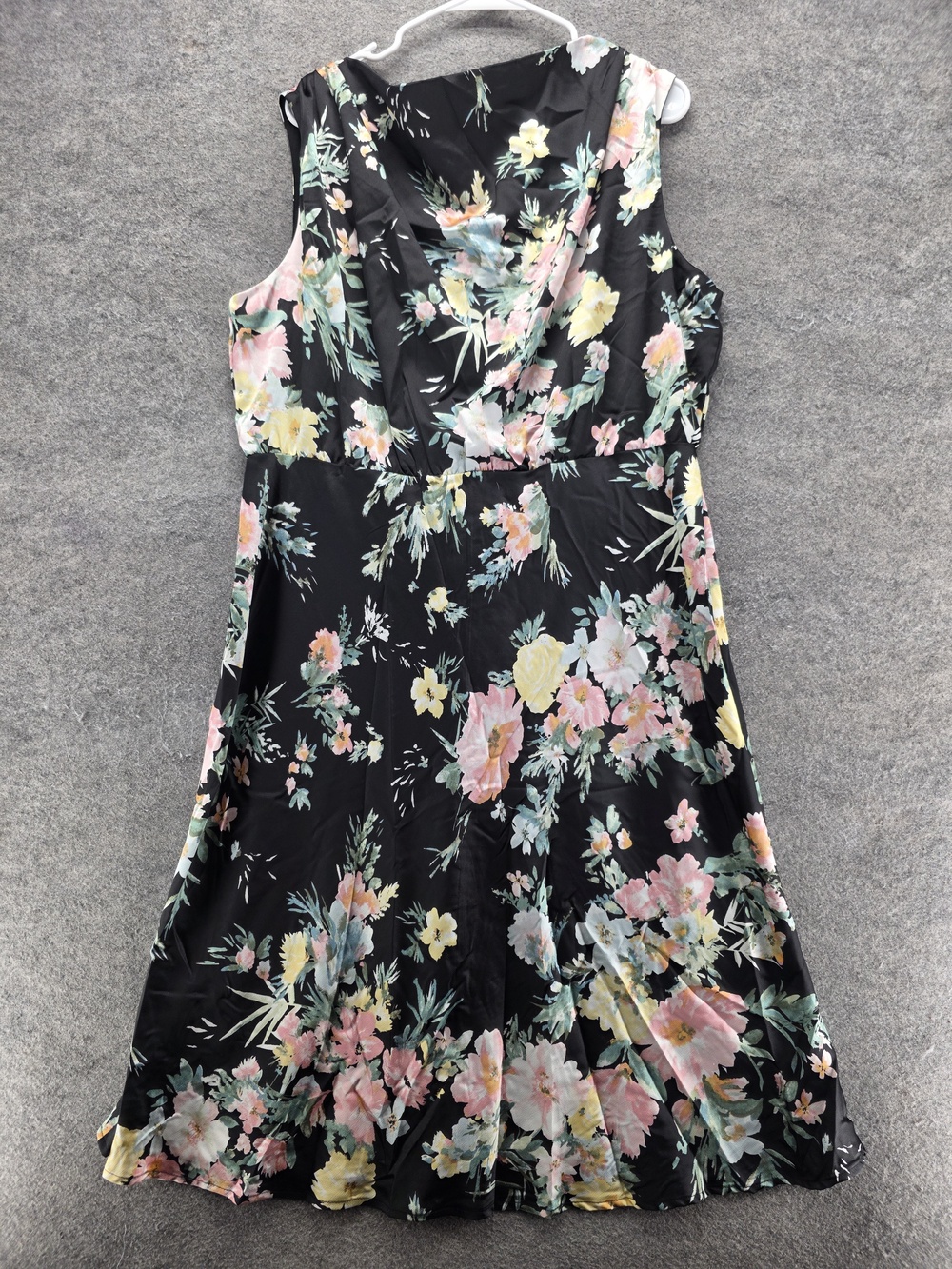 Maurices Dress Womens 2XL Black Floral Fit & Flare Midi Sleeveless Lined V-Neck